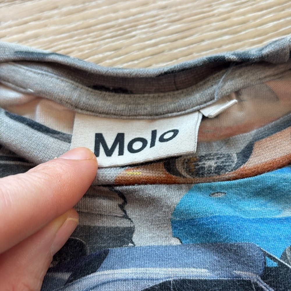 VGUC Molo Ralphie Tee in Rainbow Cars Sz 6 - Picture 3 of 7